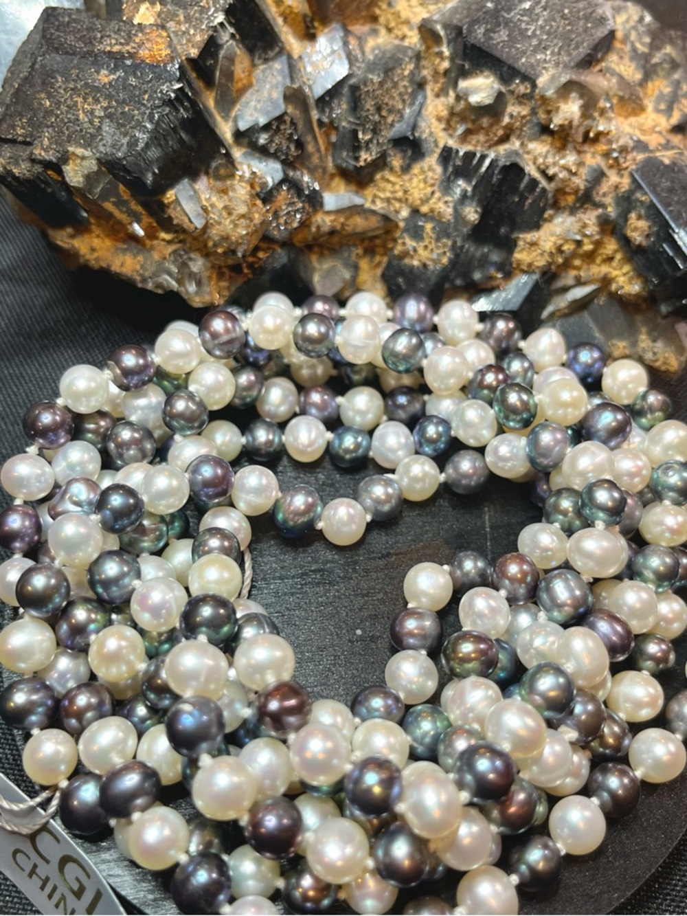 🌑Hand-Knotted Cultured Freshwater Pearl Opera Necklace NWT 🌑 - Picture 3 of 3